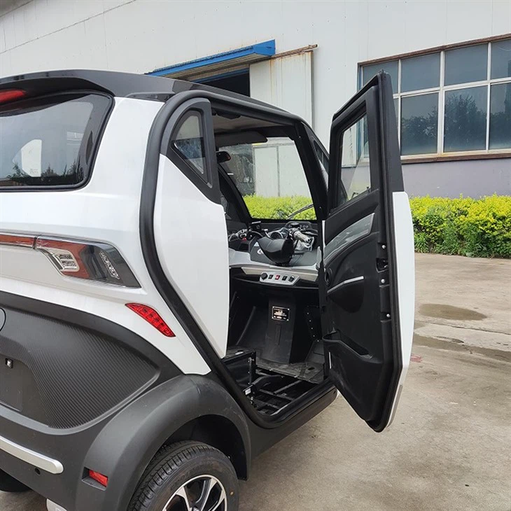 3000W 3-Wheeler Mini Scooter, Electric Motorcycle Tricycle With Closed Cabin 3000W 3-Wheeler Mini Scooter, Electric Motorcycle Tricycle With Closed Cabin