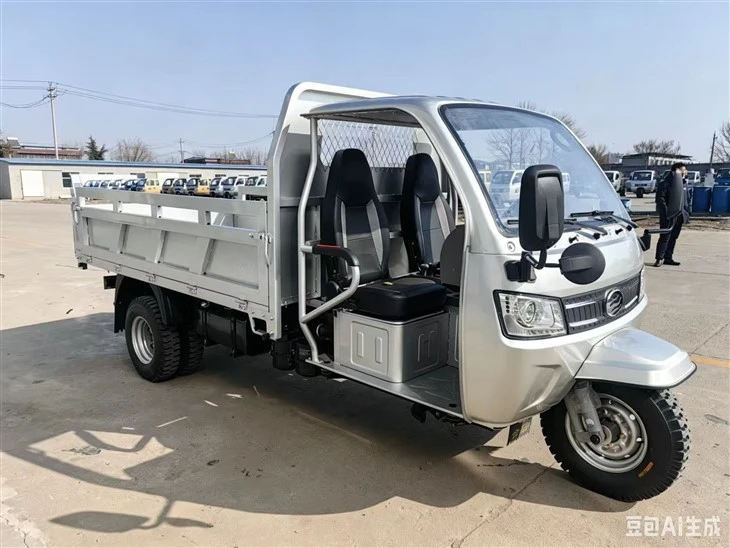 2026 Low Price Gasoline Powered Cargo Tricycle 3000kg Loading 3-Wheel Agricultural Pickup